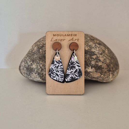 LEATHER EARRINGS