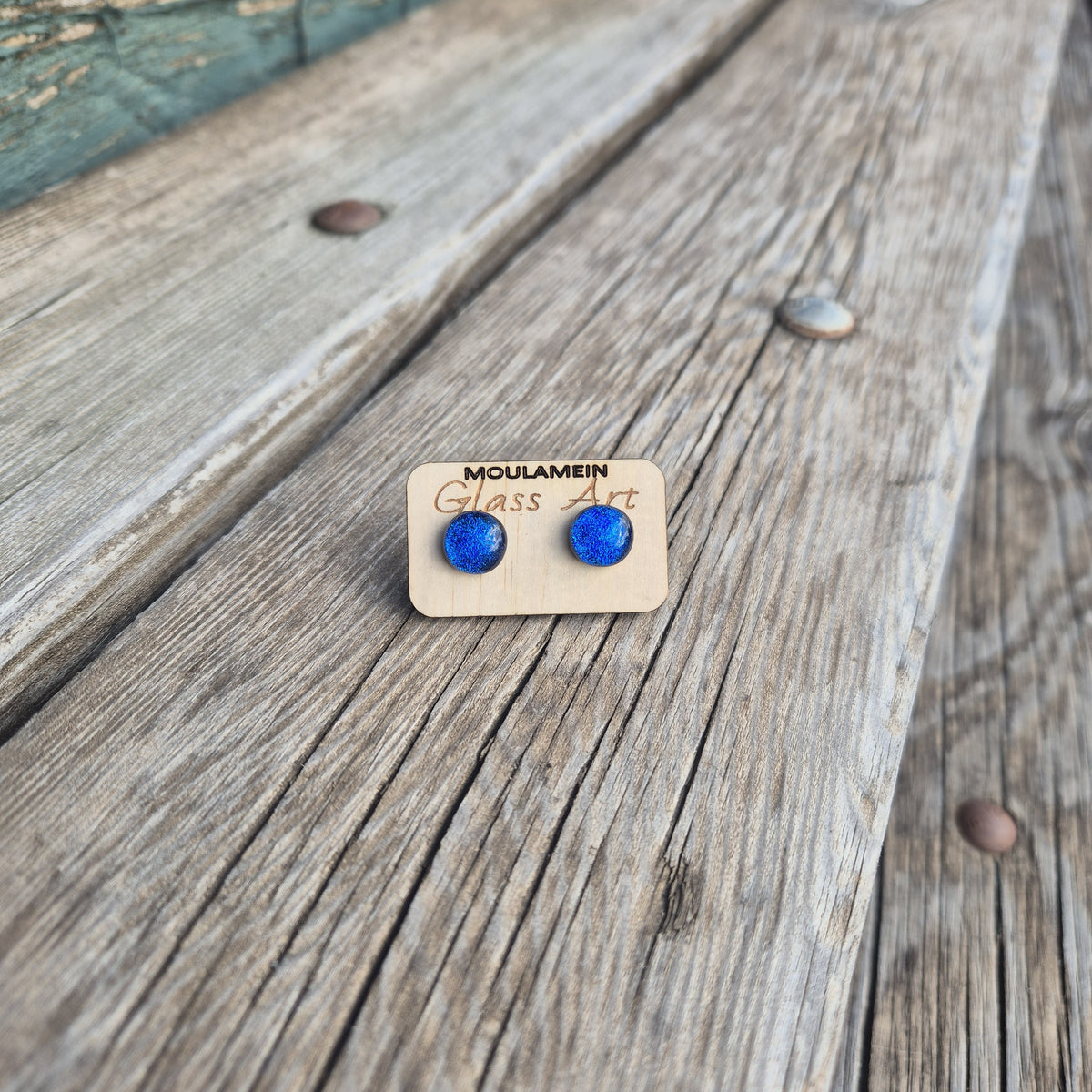 FUSED GLASS STUDS